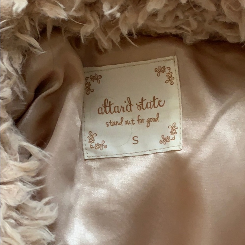 Altar’d State Fur Jacket - Picture 4 of 5